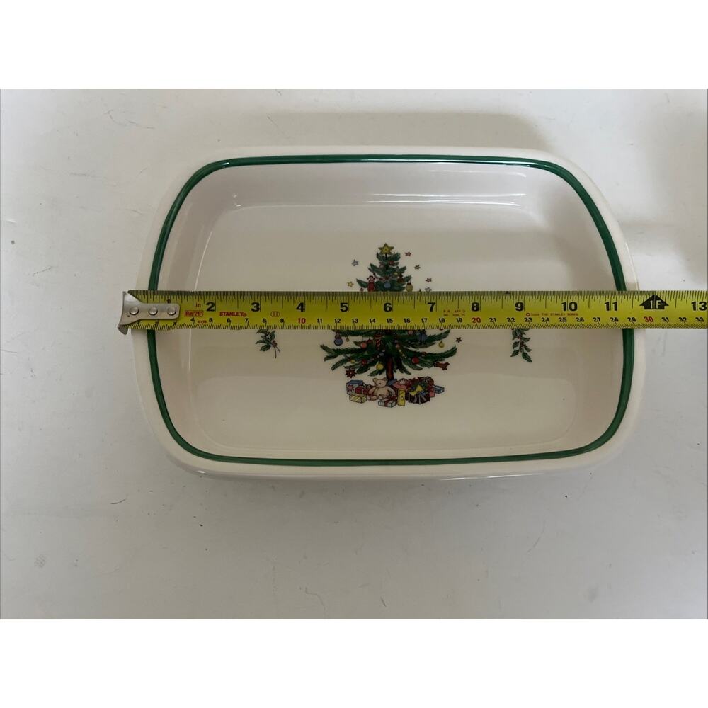 NIKKO 12” Christmas Lasagna Pan Cake Pan Serving Dish Holiday Dinnerware - Picture 2 of 7